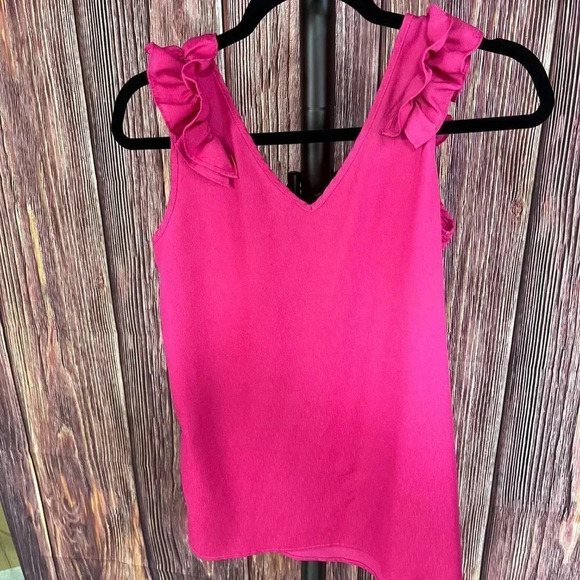Barbiecore bright pink sleeveless tank with ruffle detail in size small. - Picture 3 of 3